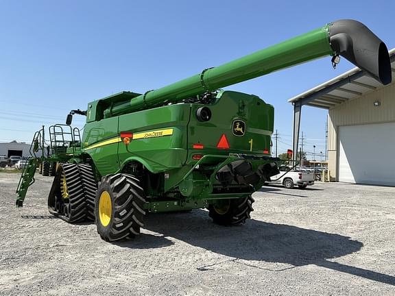 Image of John Deere S780 equipment image 3