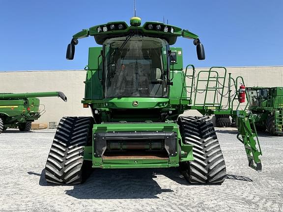 Image of John Deere S780 equipment image 1