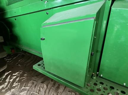 Image of John Deere S780 equipment image 3