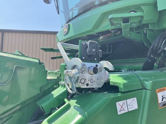 Image of John Deere S780 equipment image 4