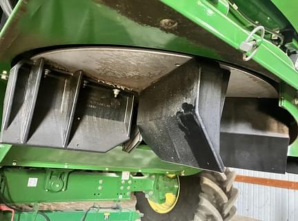 Image of John Deere S780 equipment image 4