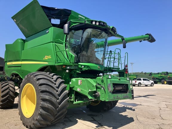 2024 John Deere S780 Equipment Image0