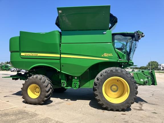 Image of John Deere S780 equipment image 2