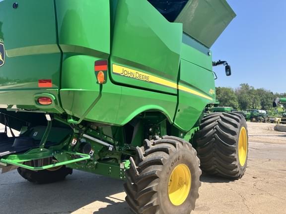 Image of John Deere S780 equipment image 3