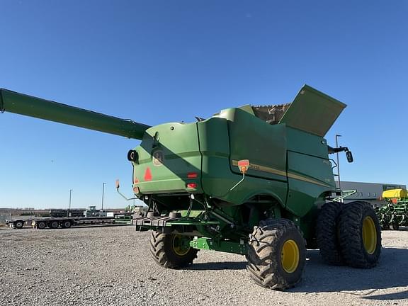 Image of John Deere S780 equipment image 3