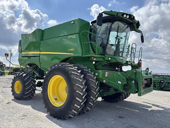 Image of John Deere S780 Primary image