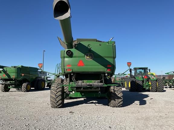 Image of John Deere S780 equipment image 4