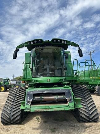 Image of John Deere S790 equipment image 1