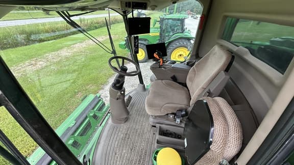 Image of John Deere S790 equipment image 4