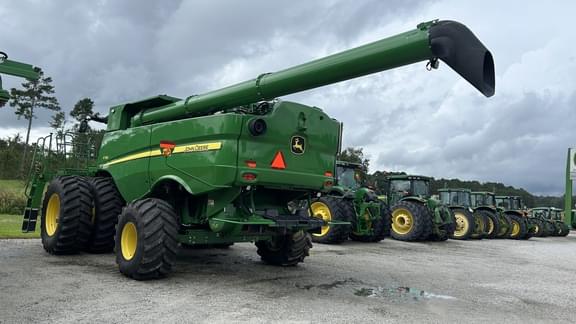 Image of John Deere S790 equipment image 2