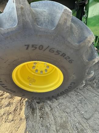 Image of John Deere S790 equipment image 4