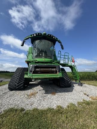 Image of John Deere S790 equipment image 3