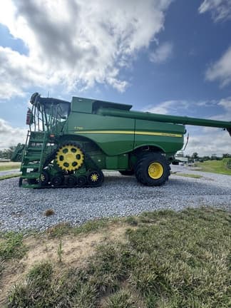 Image of John Deere S790 equipment image 4