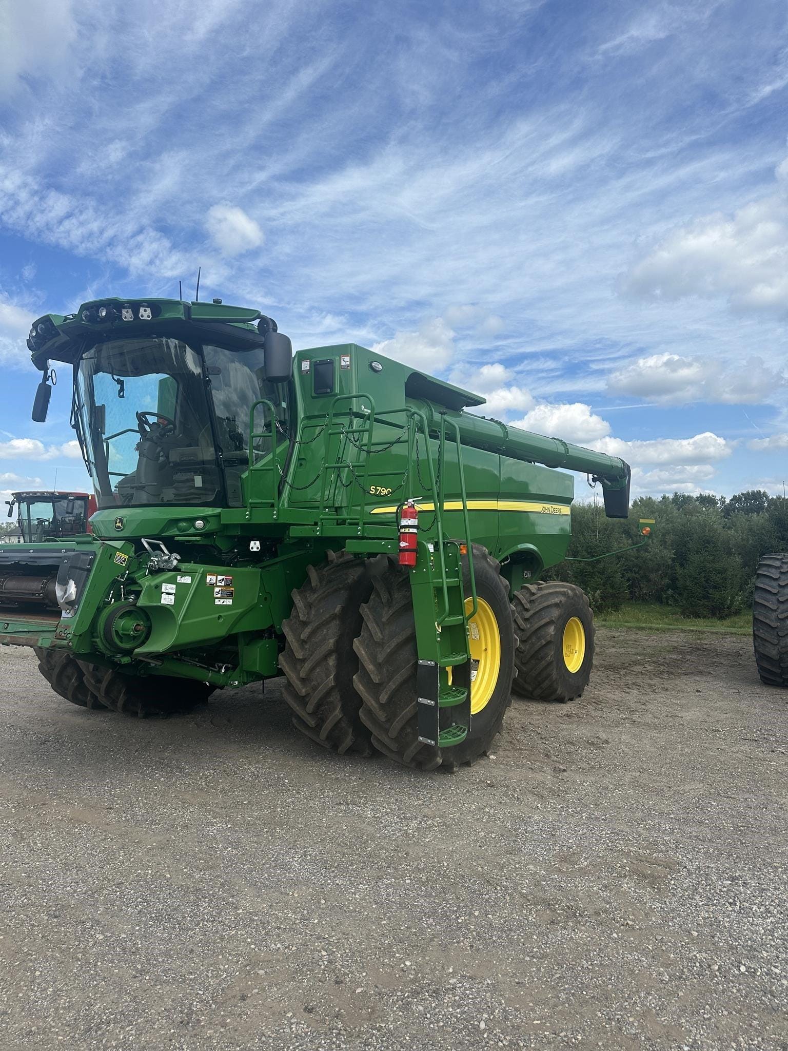 2024 John Deere S790 Equipment Image0
