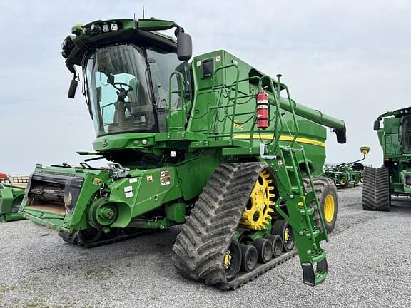Image of John Deere S790 Primary image