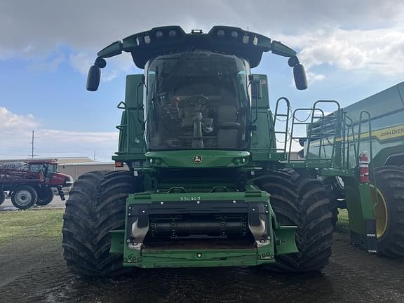 Image of John Deere S790 Primary image