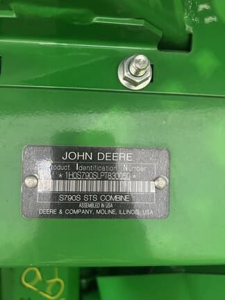 Image of John Deere S790 equipment image 2
