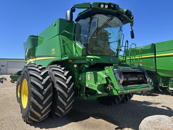 Image of John Deere S790 equipment image 1