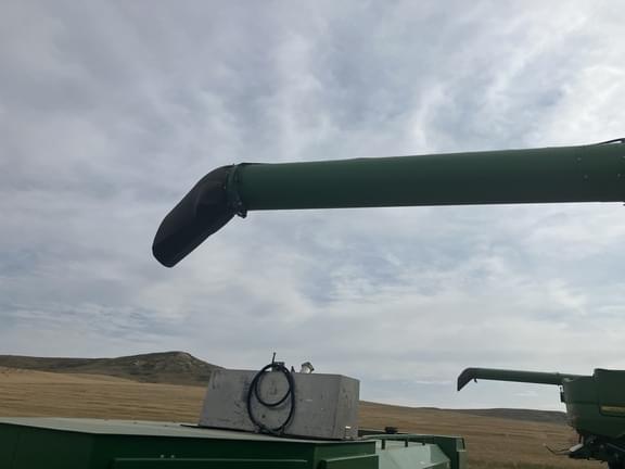 Image of John Deere S790 equipment image 3