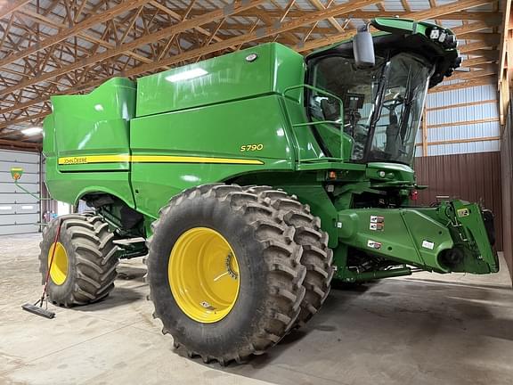 Image of John Deere S790 Primary image