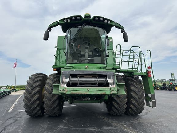 Image of John Deere S790 equipment image 1