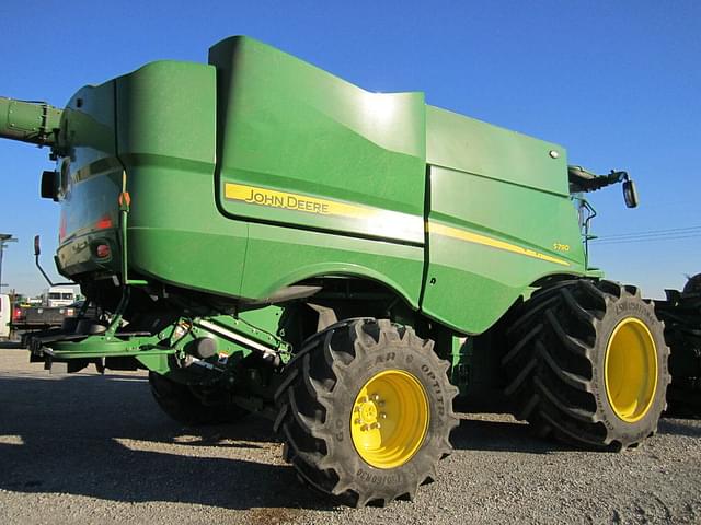 Image of John Deere S790 equipment image 2