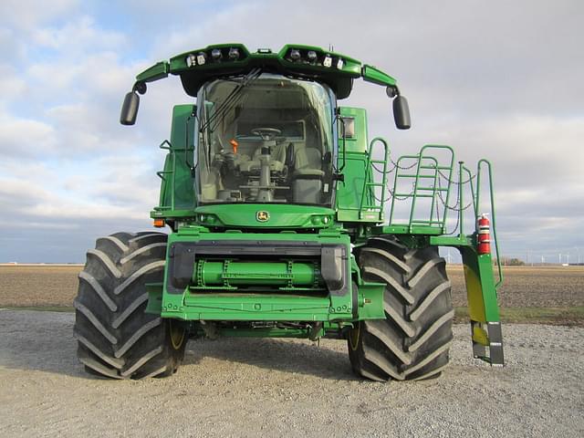 Image of John Deere S790 equipment image 4