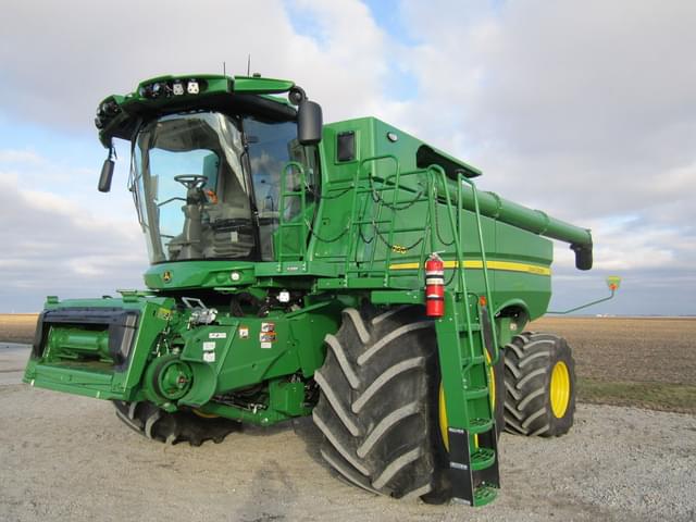 Image of John Deere S790 equipment image 3