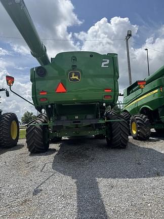Image of John Deere S790 equipment image 4
