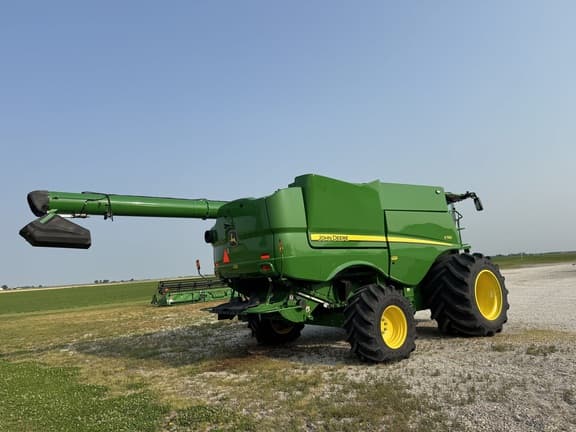 Image of John Deere S790 equipment image 4