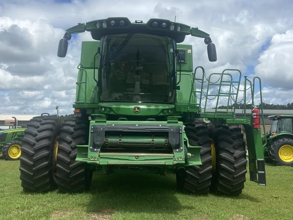 Image of John Deere S790 equipment image 4