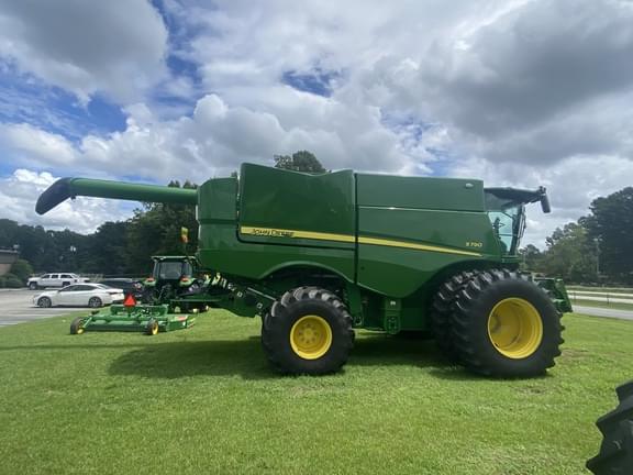 Image of John Deere S790 equipment image 1