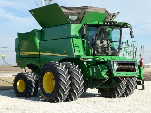 Image of John Deere S790 equipment image 3
