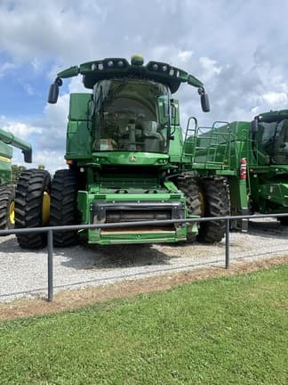 Image of John Deere S790 equipment image 1