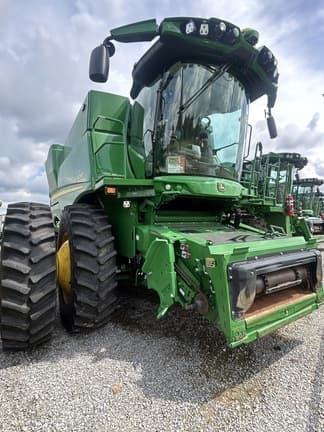 Image of John Deere S790 equipment image 3