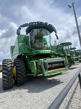 Image of John Deere S790 Primary image