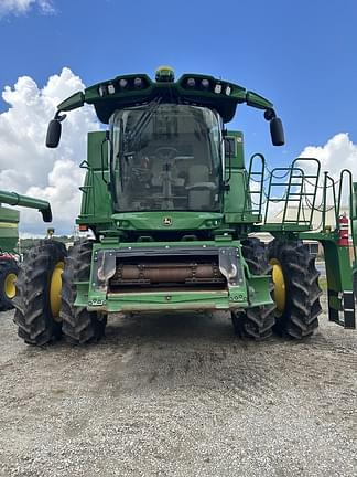 Image of John Deere S790 equipment image 4