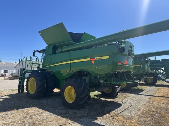 Image of John Deere S790 equipment image 3