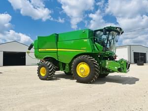 2024 John Deere S790 Image
