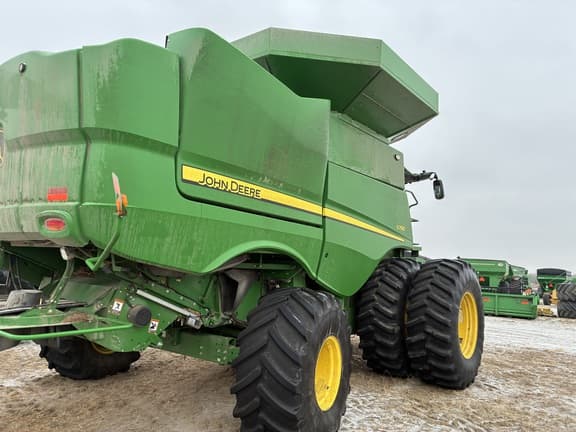 Image of John Deere S790 equipment image 2