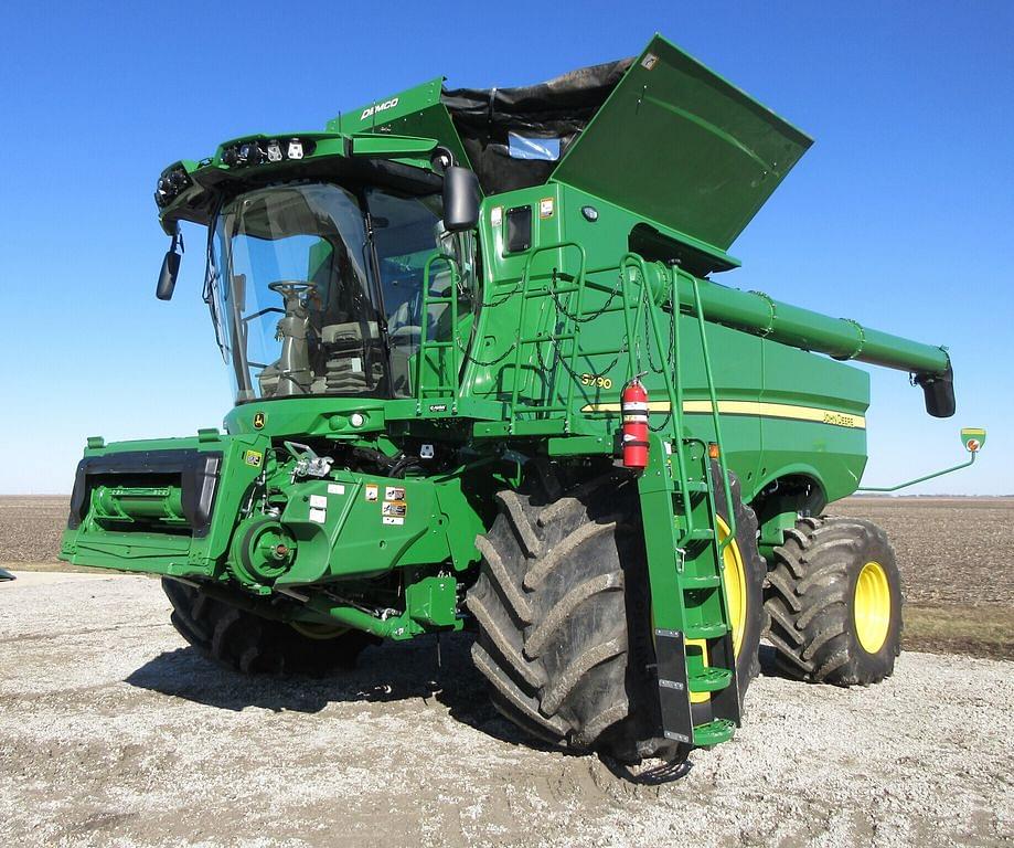 Image of John Deere S790 Primary image