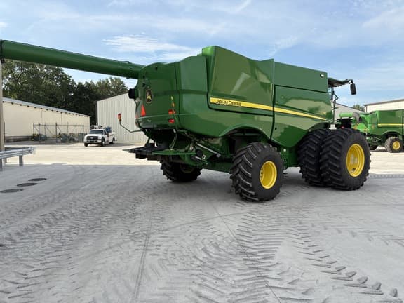 Image of John Deere S790 equipment image 3