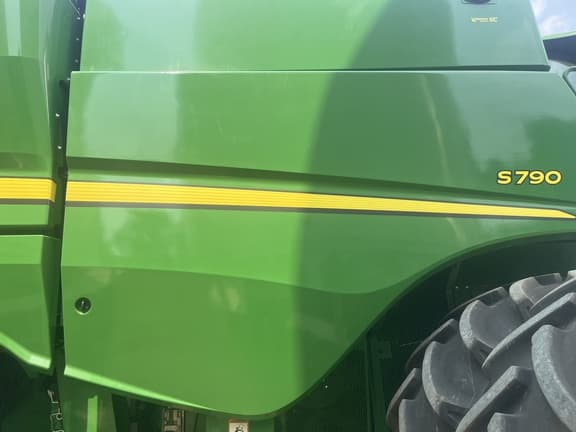Image of John Deere S790 equipment image 3