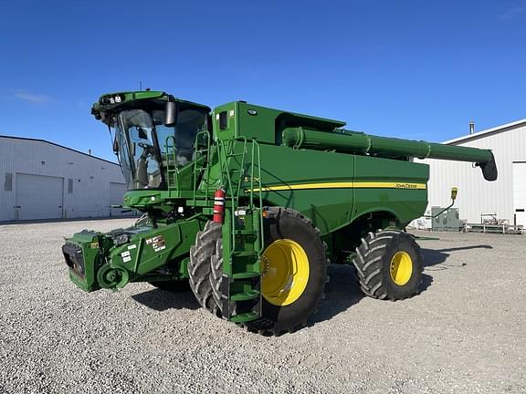 Image of John Deere S790 Primary image