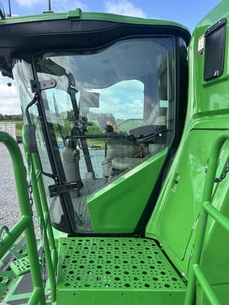 Image of John Deere S790 equipment image 4