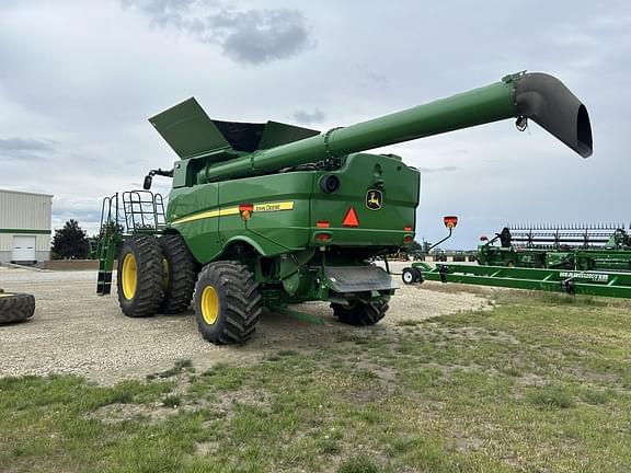 Image of John Deere S790 equipment image 3