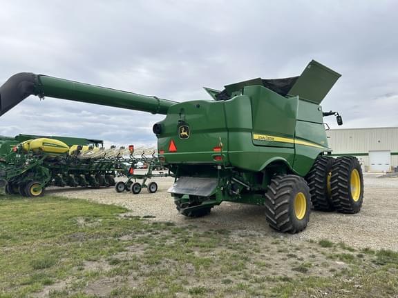 Image of John Deere S790 equipment image 2