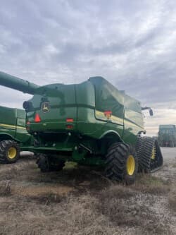 Image of John Deere S790 equipment image 2