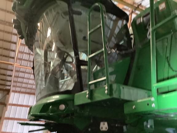 Image of John Deere S790 equipment image 1