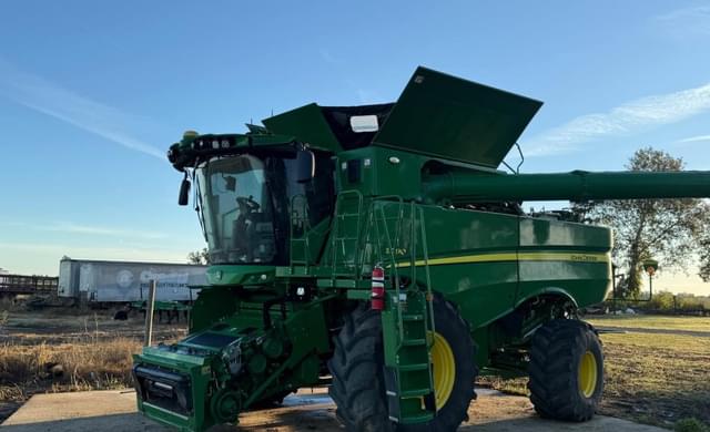 Image of John Deere S790 equipment image 4